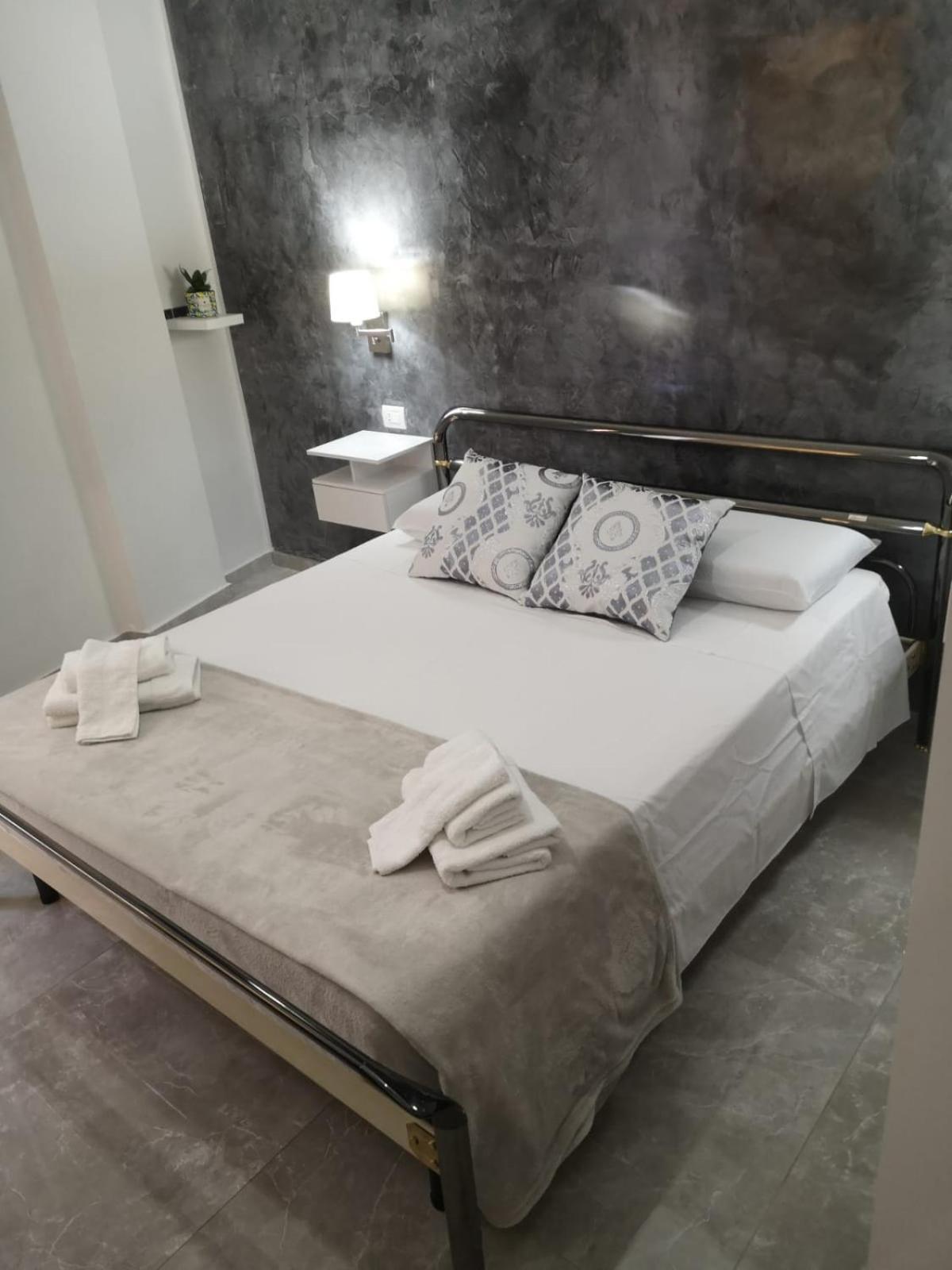 Casa Sanabria Hotel Bari Ngoại thất bức ảnh